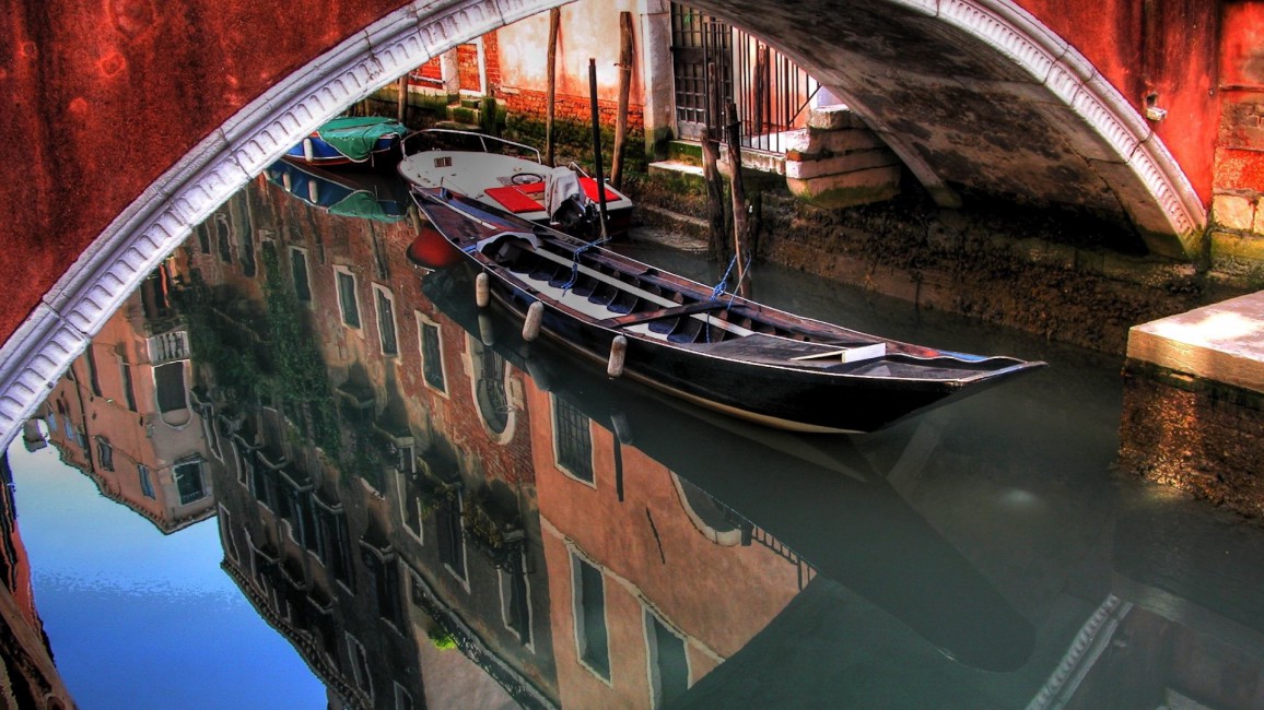 Venice Gondola River Buildings Bridges Stock Photos Image