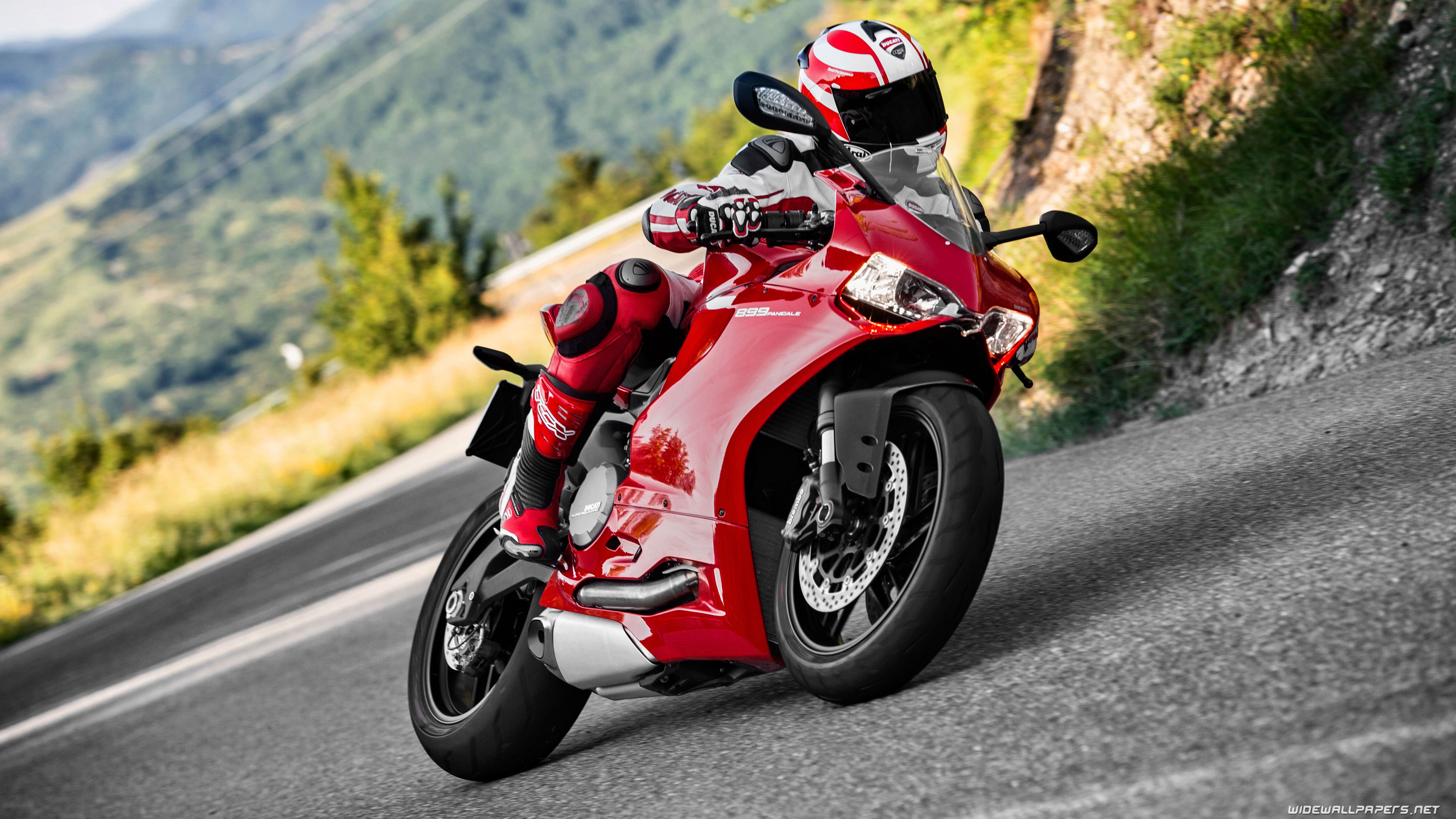 Ducati Superbike 899 Panigale motorcycle desktop