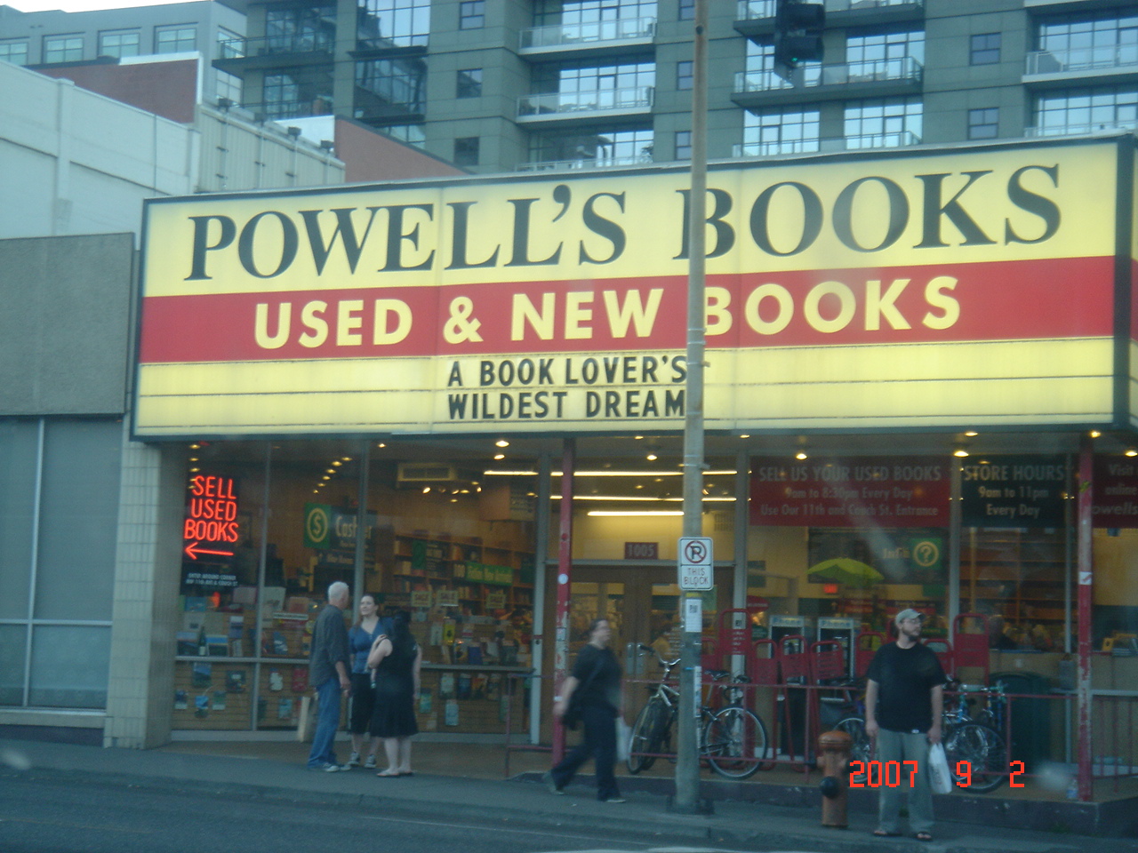 Powells Bookstore Portland Oregon Images Crazy Gallery 1280x960