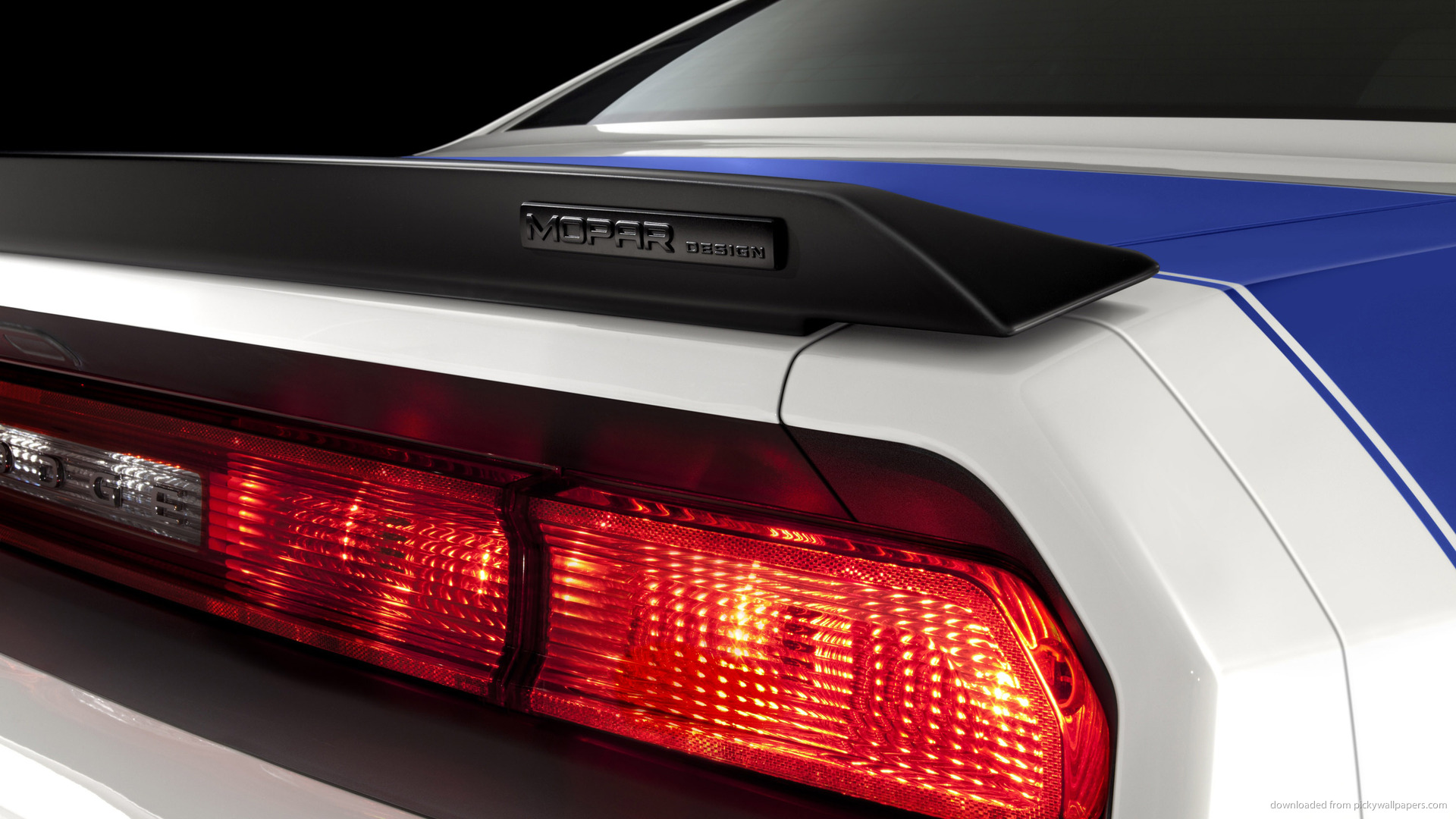  Mopar Dodge Challenger Back Headlights Screensaver For Kindle3 And DX