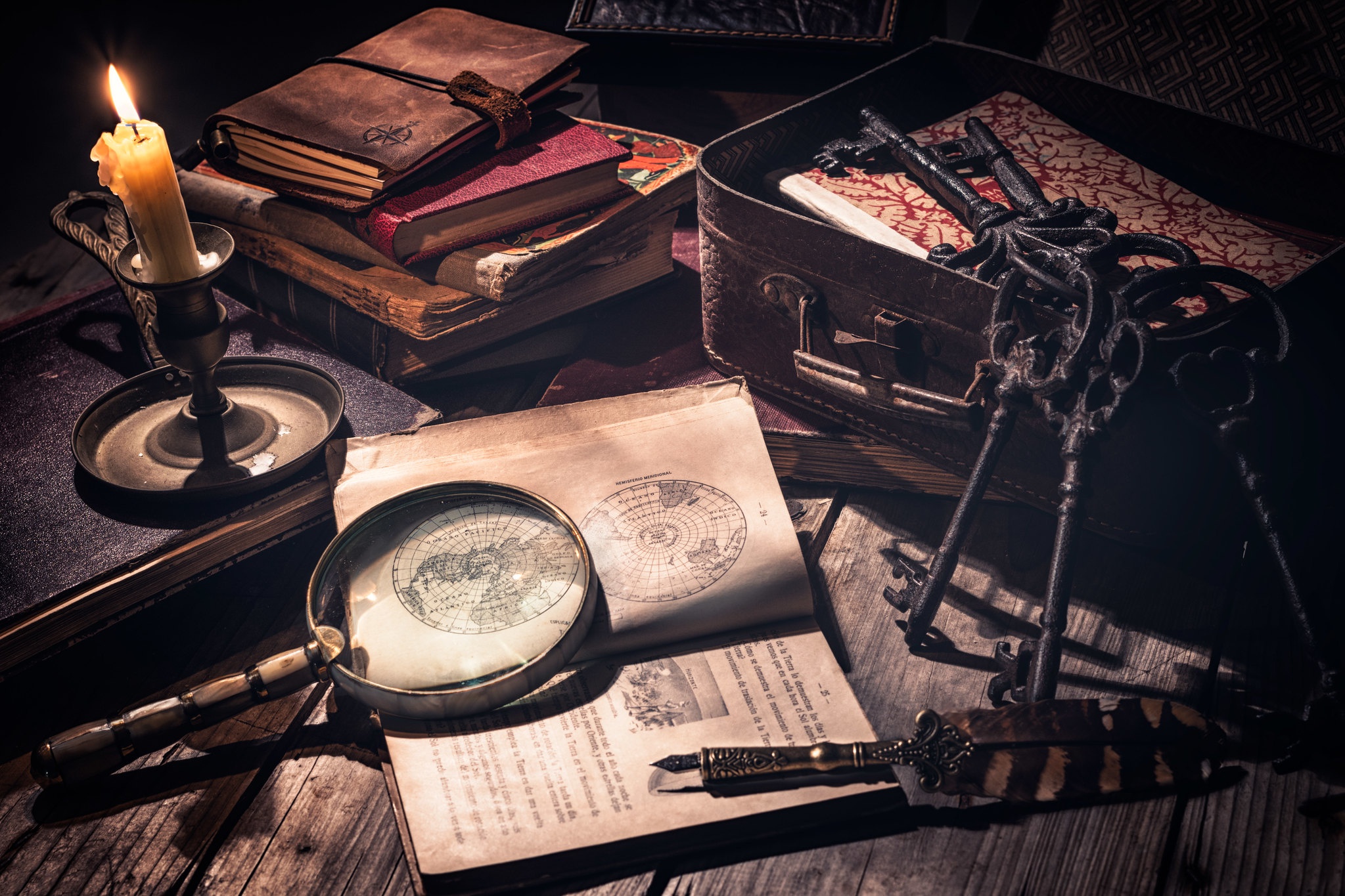 Magnifying Glass Wallpaper