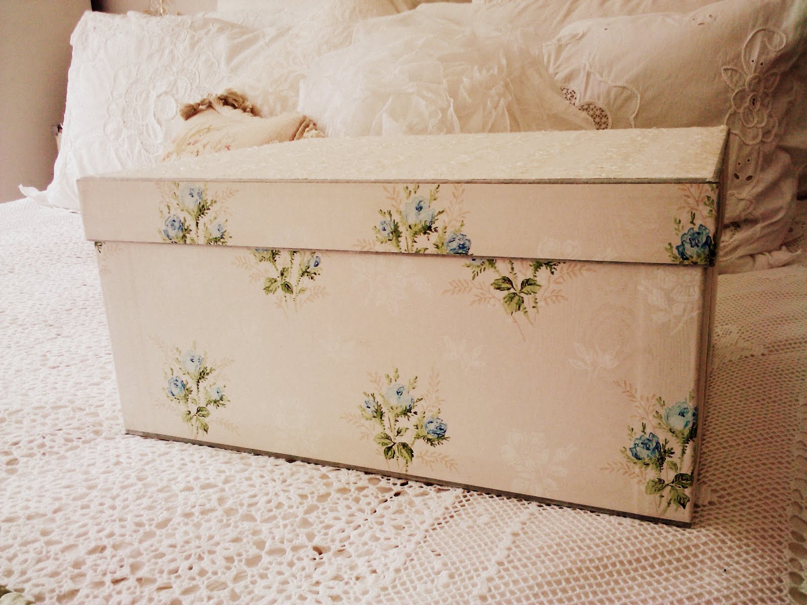 Adeline Country Cottage Vintage Wallpaper Storage Boxes
