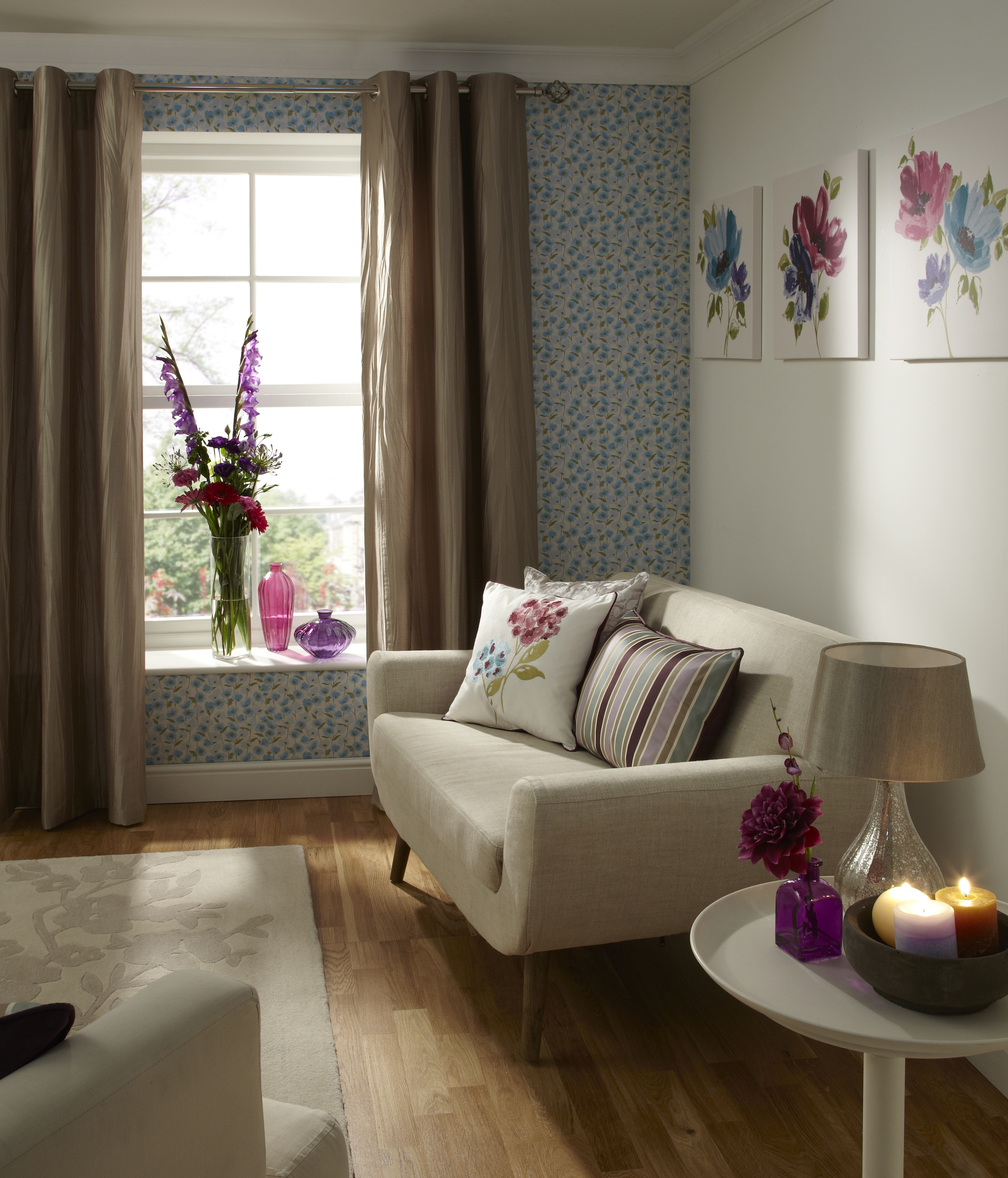 In Bloom Summer Brights Beautiful Interiors At The Click Of A Button
