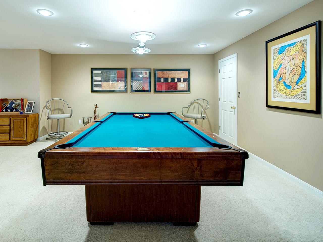 Traditional Neutral Game Room With Pool Table Billiard