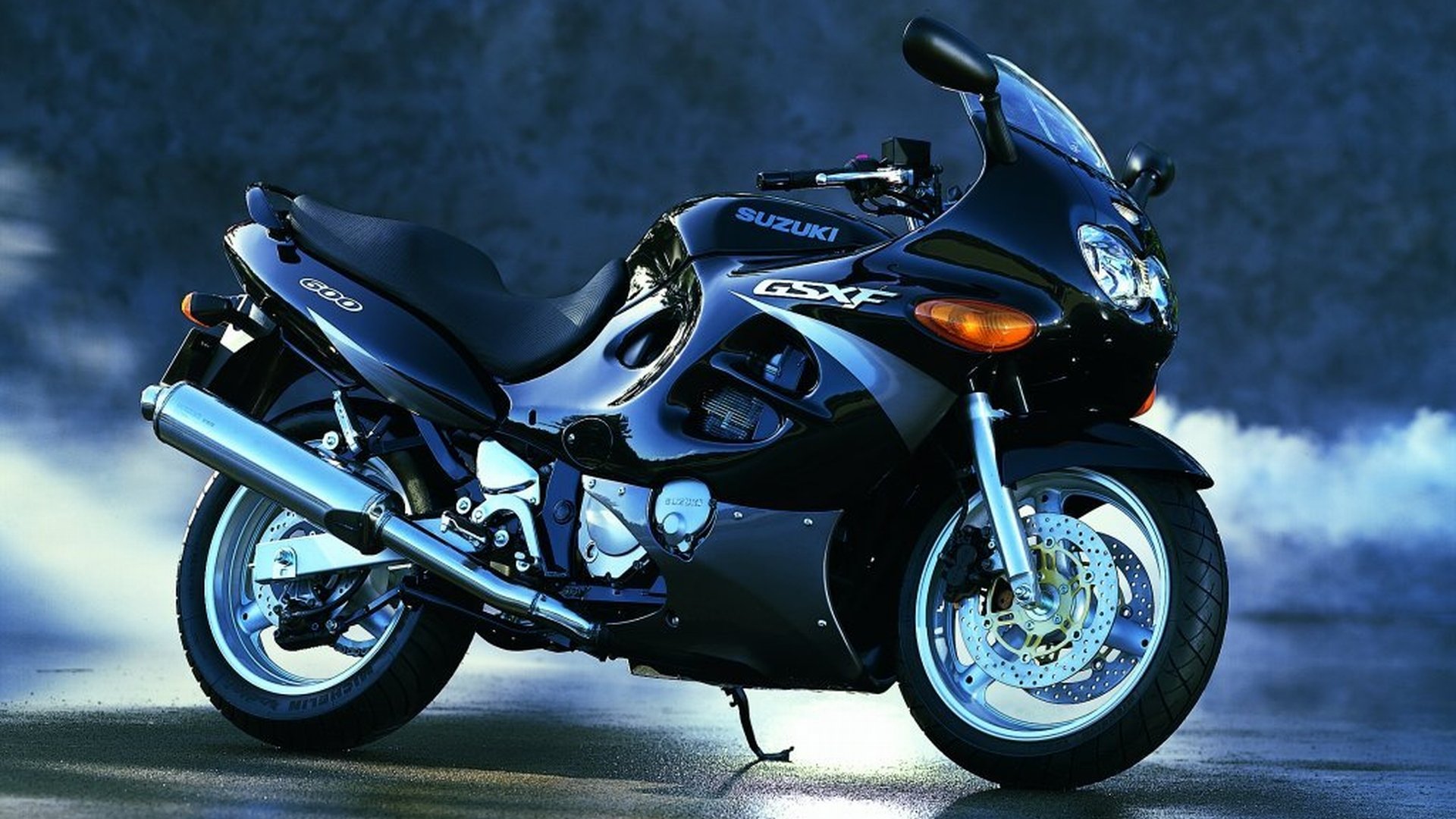 Vehicle Suzuki HD Wallpaper