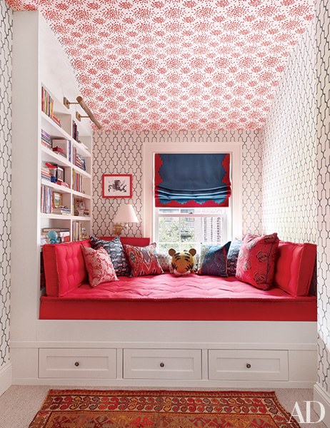 Ceiling With A Contrasting Fireworks Printed Hinson Co Wallpaper