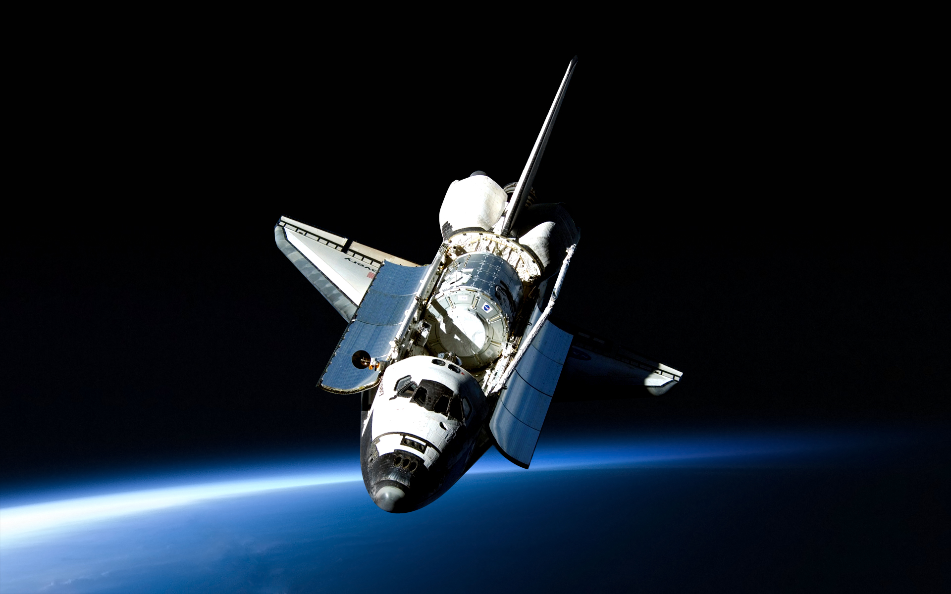 Space Shuttle Discovery Posing For A Great Wallpaper