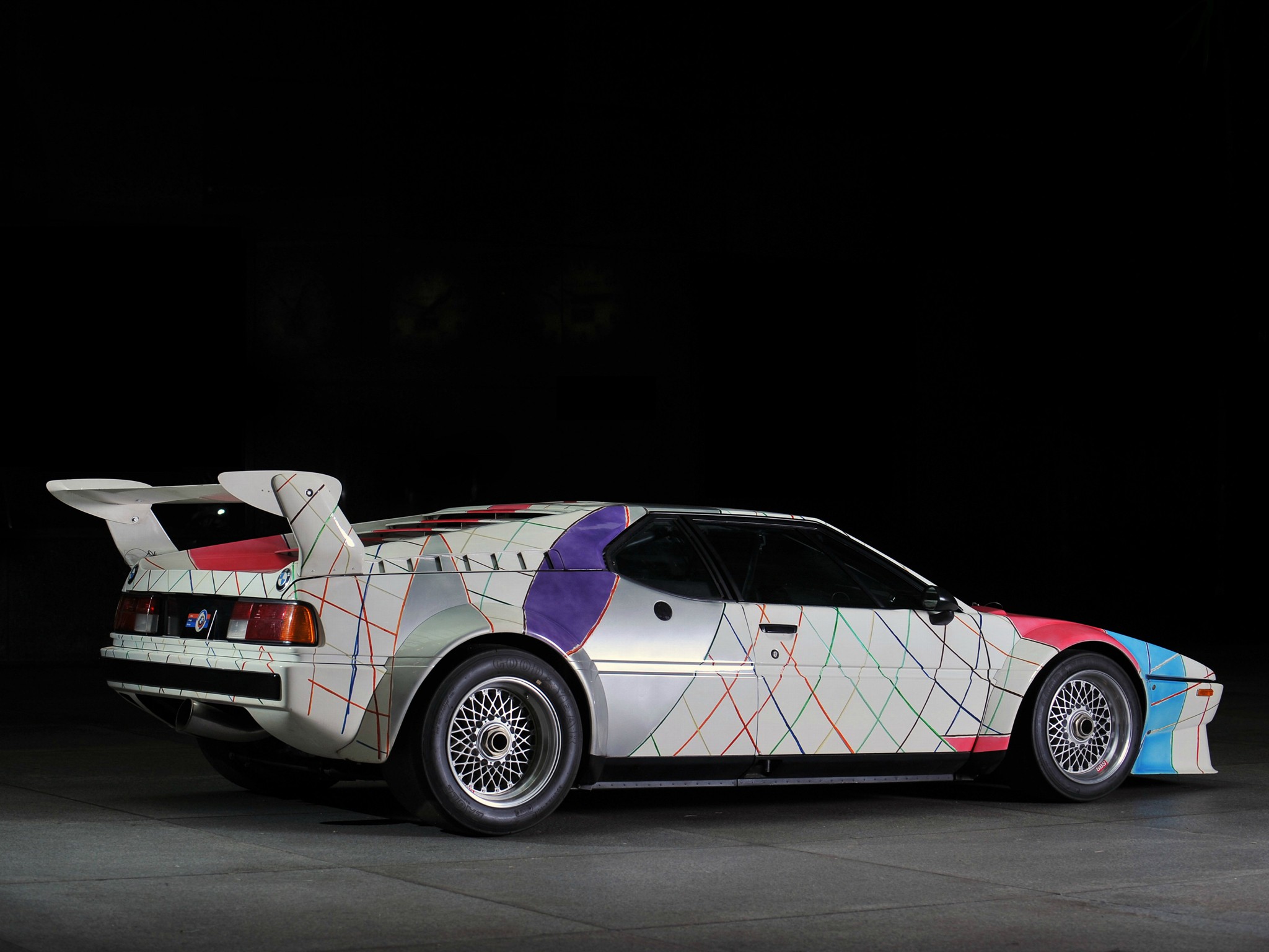 Bmw M1 Procar Art Car By Frank Stella Wallpaper