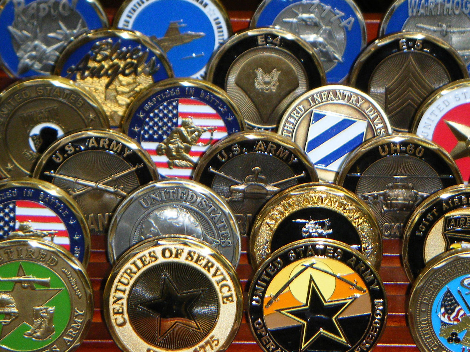 Desktop Wallpaper Of Military Coins Puter