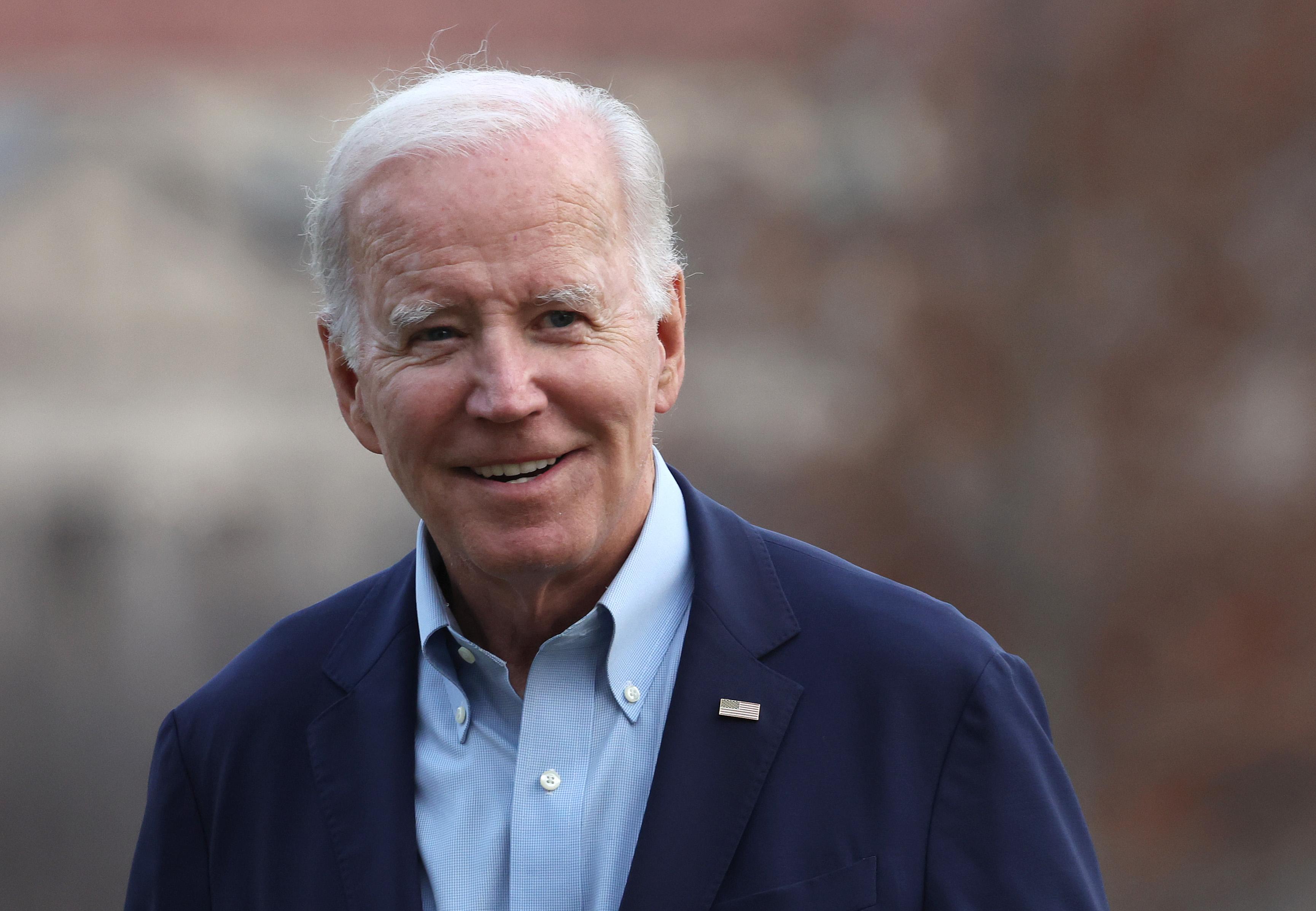 Joe Bidens Approval Rating Ticks Up in First Poll