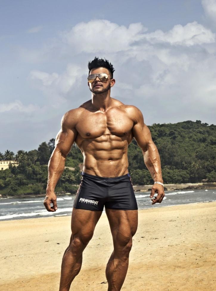 Actor Sahil Khan S Life Is All About Yacht Parties Babes