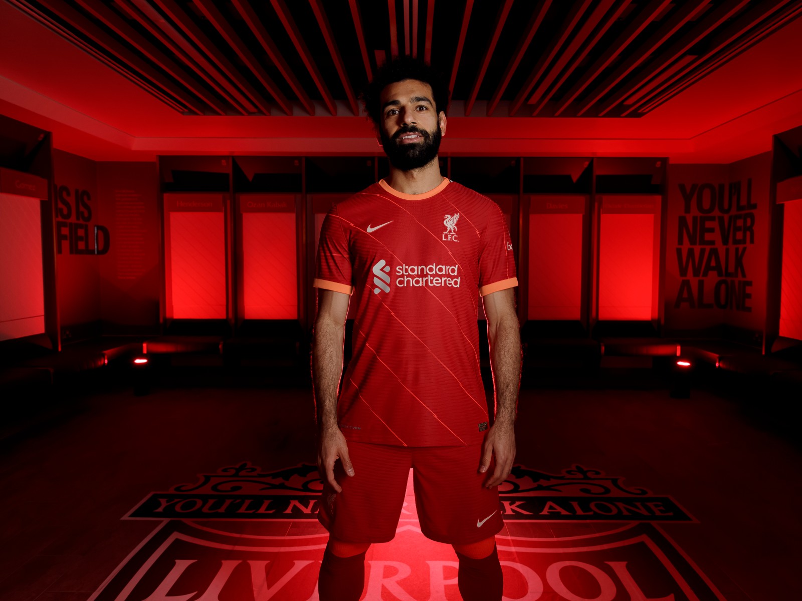 Photos Liverpool players model new 2021 22 Nike home kit 1600x1200