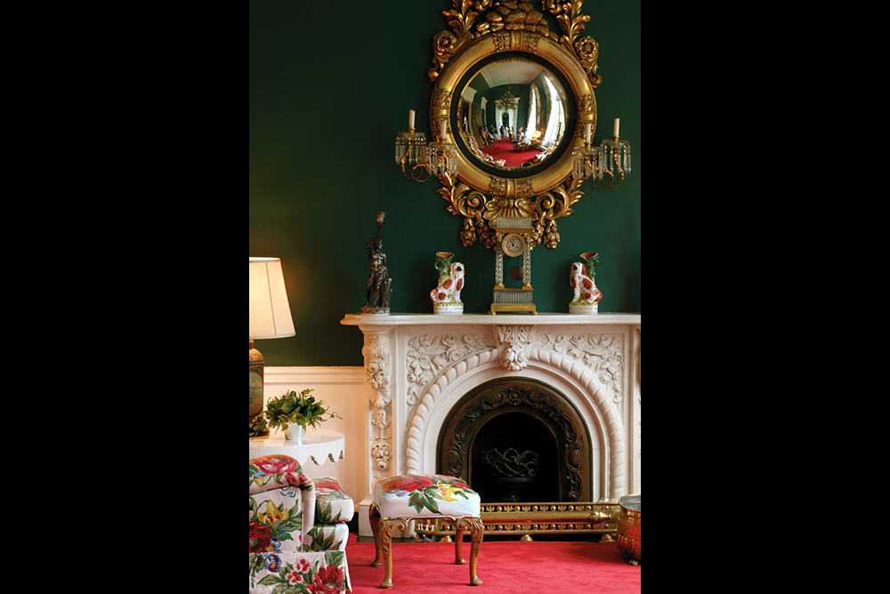 Dorothy Draper S Victorian Writing Room At The Greenbrier Has Remained