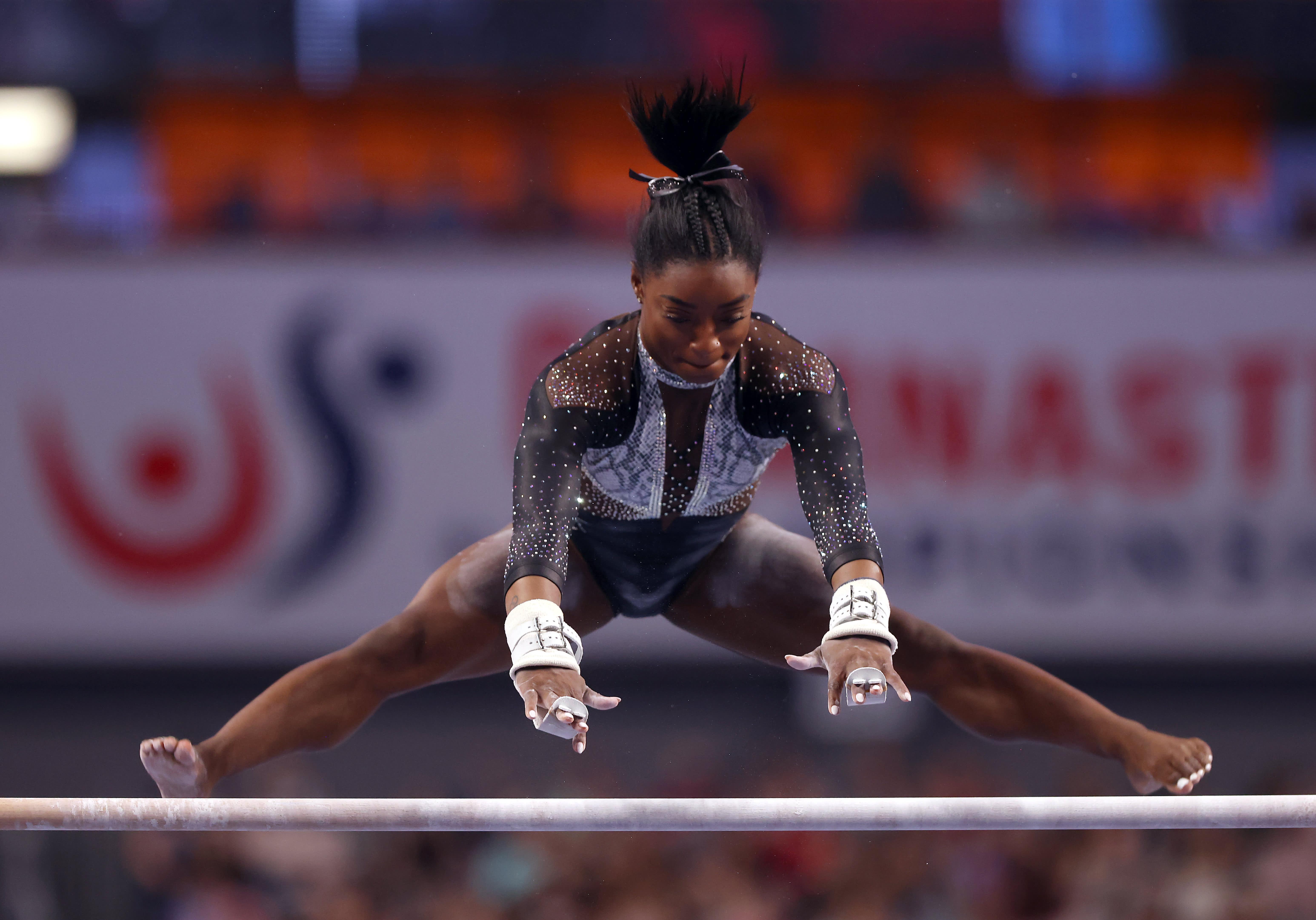 A Glimpse Into Simone Biles' Private Life - 5kzsx45