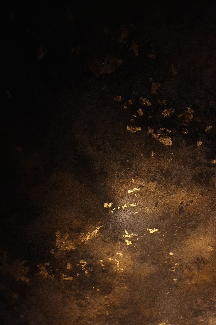 Gold And Black Aesthetic Wallpaper