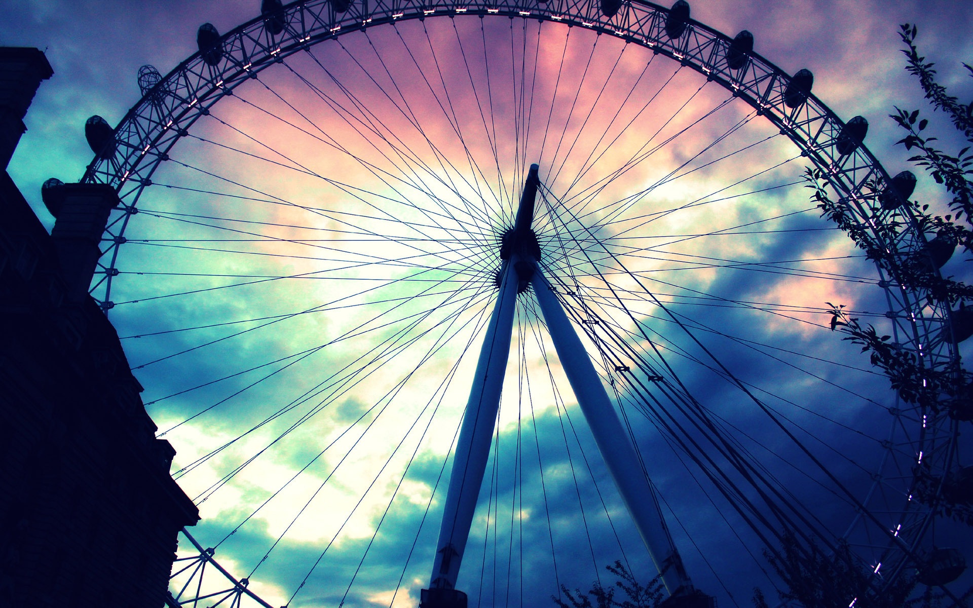 Amazing Ferris Wheel Wallpaper