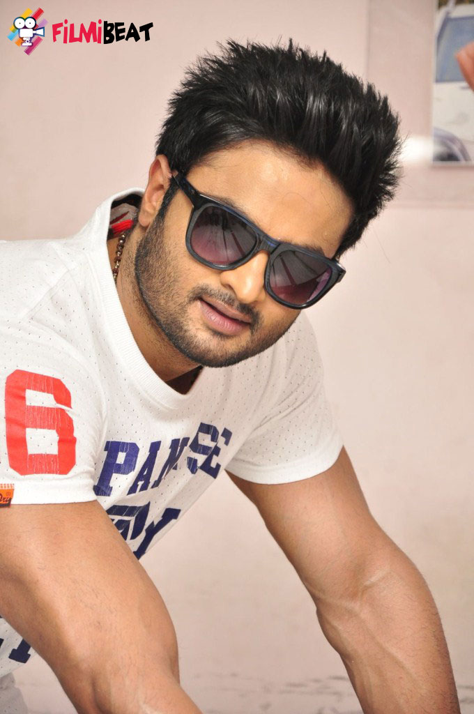 Sudheer Babu Photos [HD] Latest Images Pictures Stills of