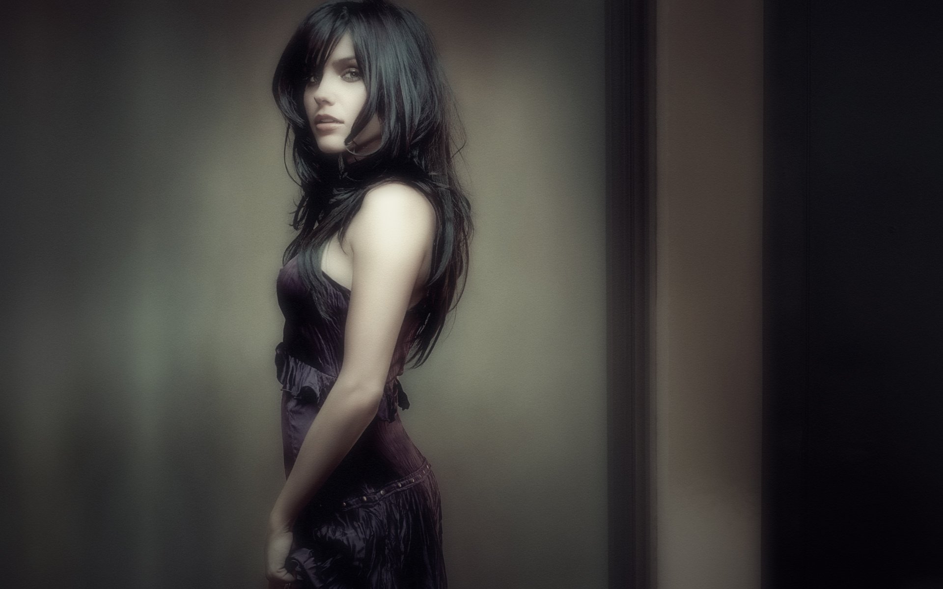 Sophia Bush HD Wallpaper