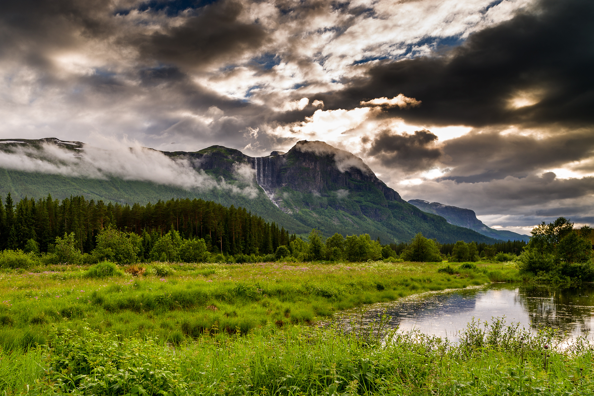 Valley Hemsedal Norway Mountains Trees River Landscape