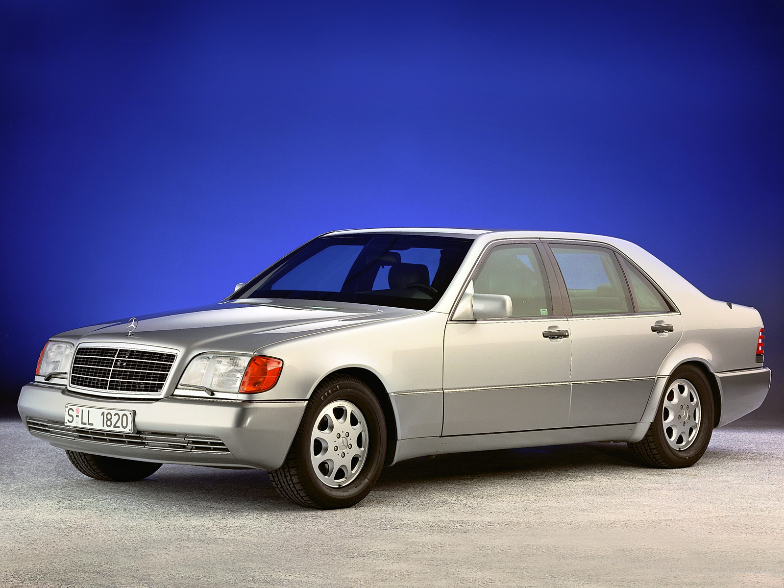 Armored Mercedes Benz S Guard W140 Luxury Wallpaper Background