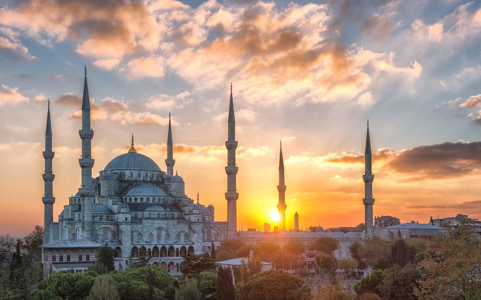 Majestic Sunset over the Sultan Ahmed Mosque (Blue Mosque) in Istanbul, Turkey