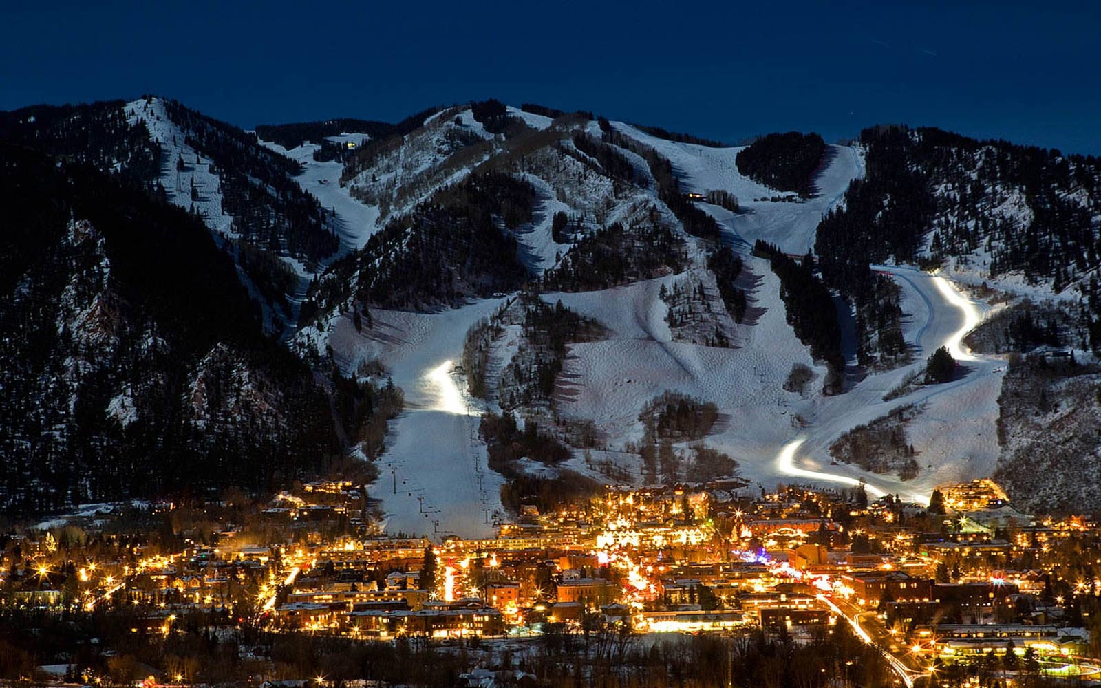 Aspen Colorado Skiers Paradise And Tech Hub For A Day In