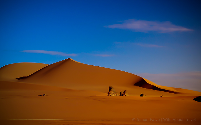 Sand Dune In The Algerian Desert Desktop Wallpaper