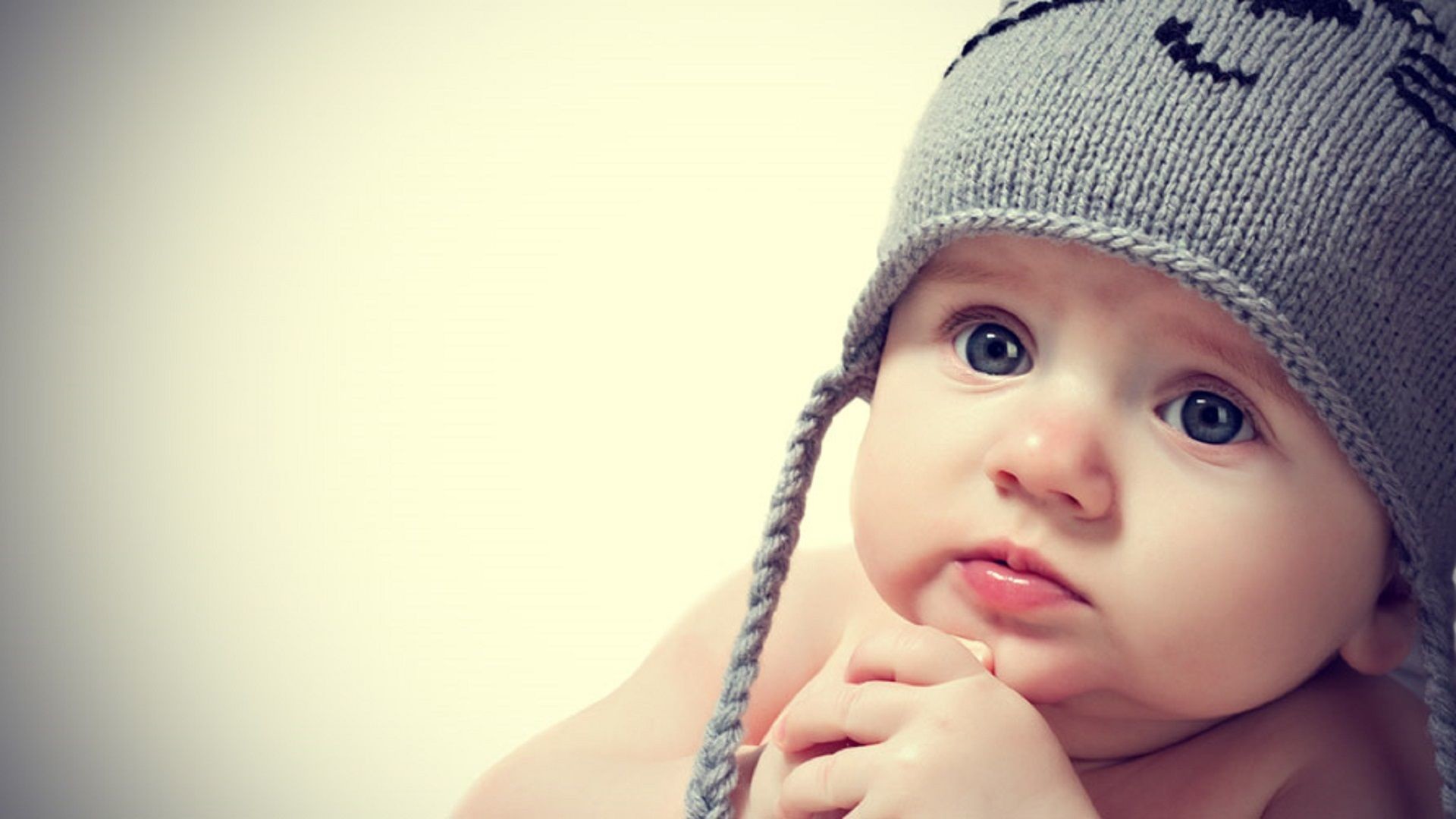 Cute Baby Wallpaper