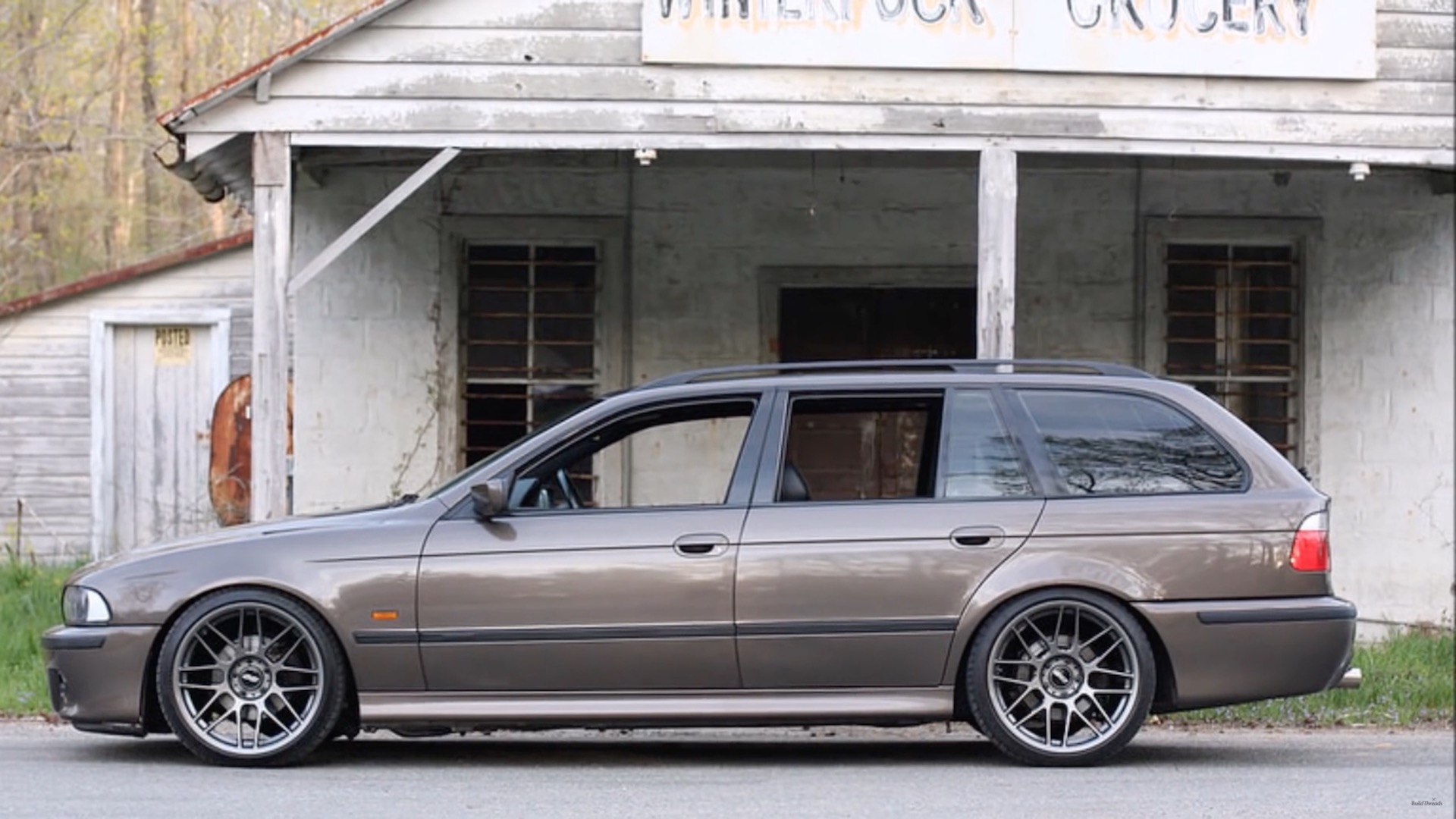 A Restomod Video Showing A BMW E39 Touring With A New LS7 Engine