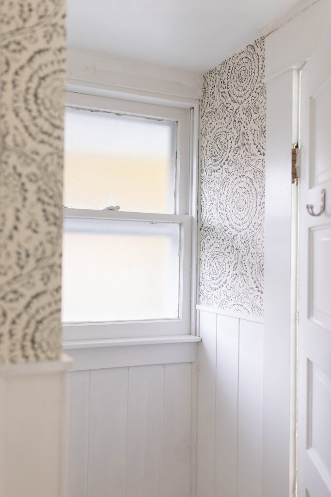 48 Farmhouse Bathroom Wallpaper On Wallpapersafari 48 Farmhouse Bathroom Wallpaper On