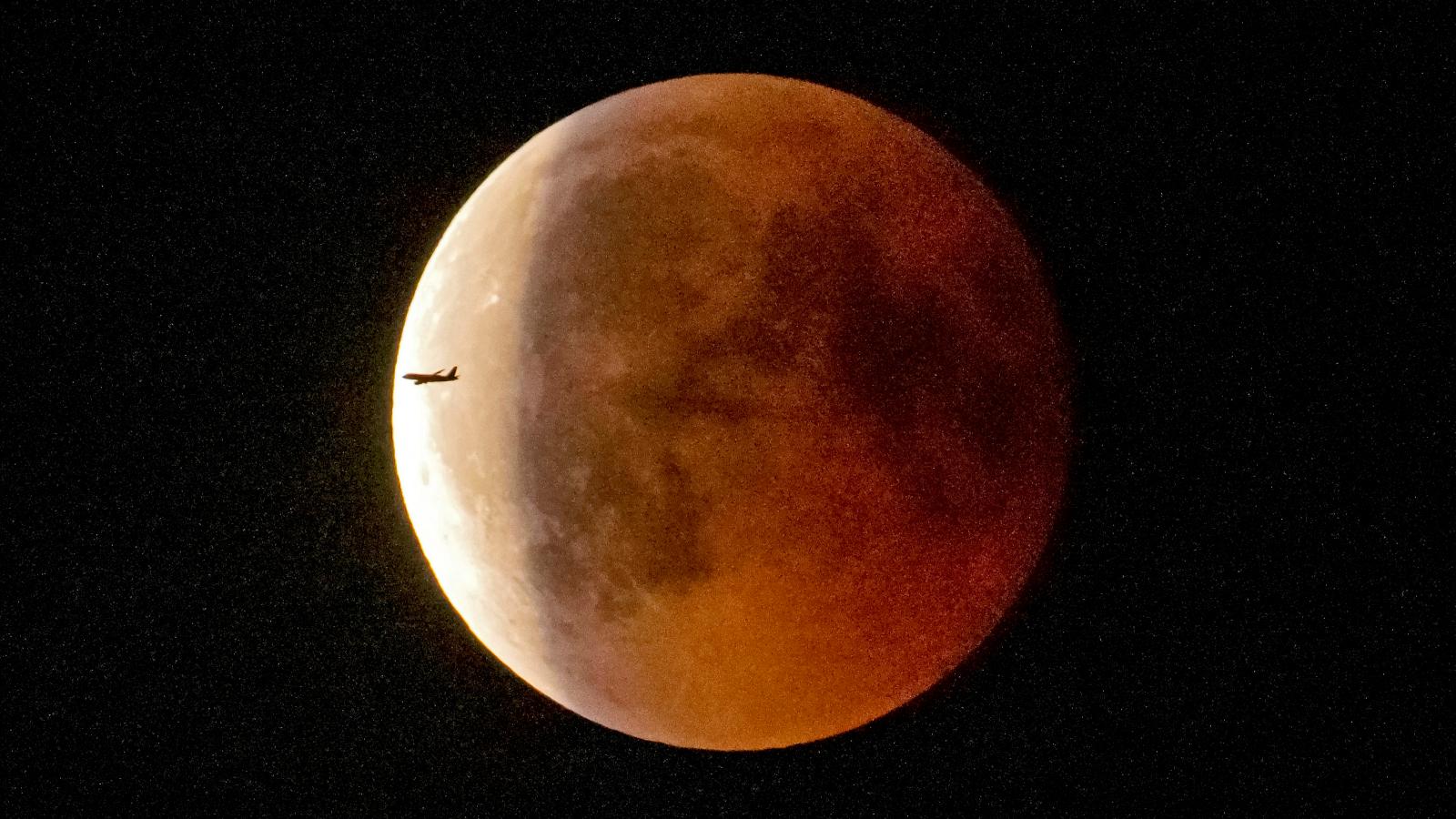 Lunar Eclipse July Image Of The Super Blood Moon And