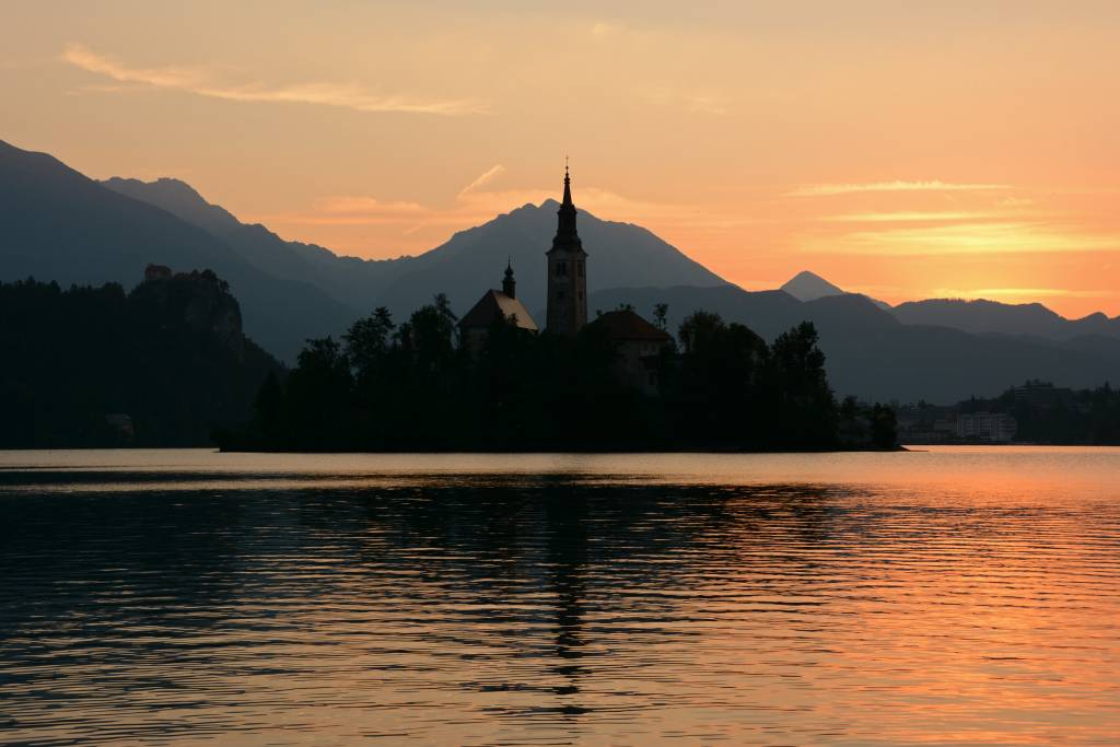 Lake Bled Sunrise Wallpaper