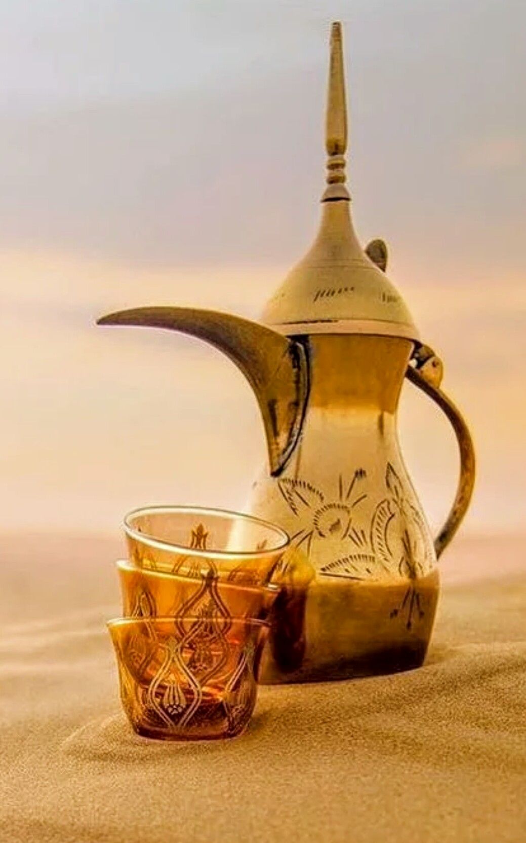 Fashion Sketch Dubai On Cozy Coffee Arabic