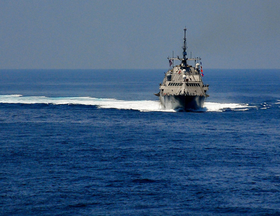 uss freedom 920 22 USS Freedom LCS 1 in high res 25 HQ Photos