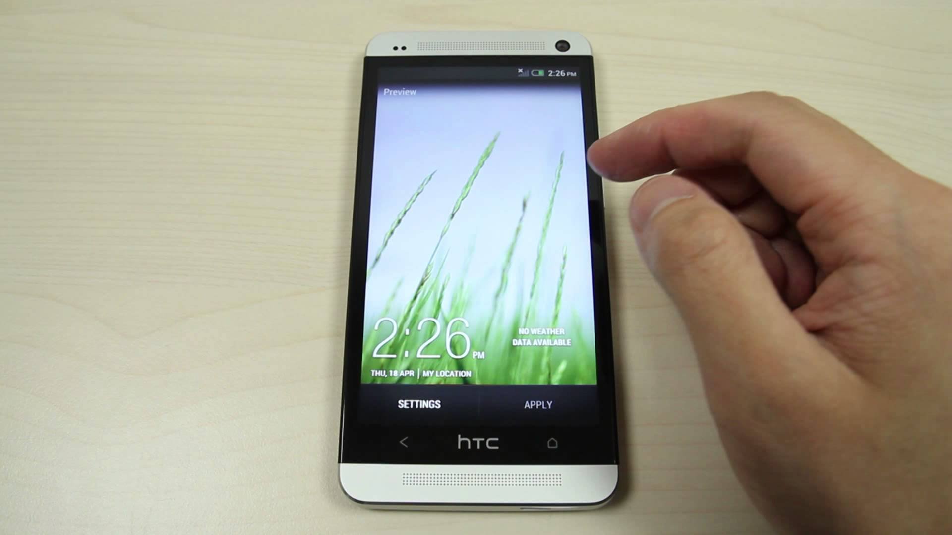 The Home Screen And Lock Wallpaper On Htc One 801e M7