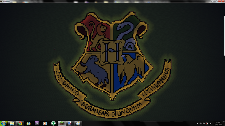 Hogwarts Logo Wallpaper Minecraft Crest Night