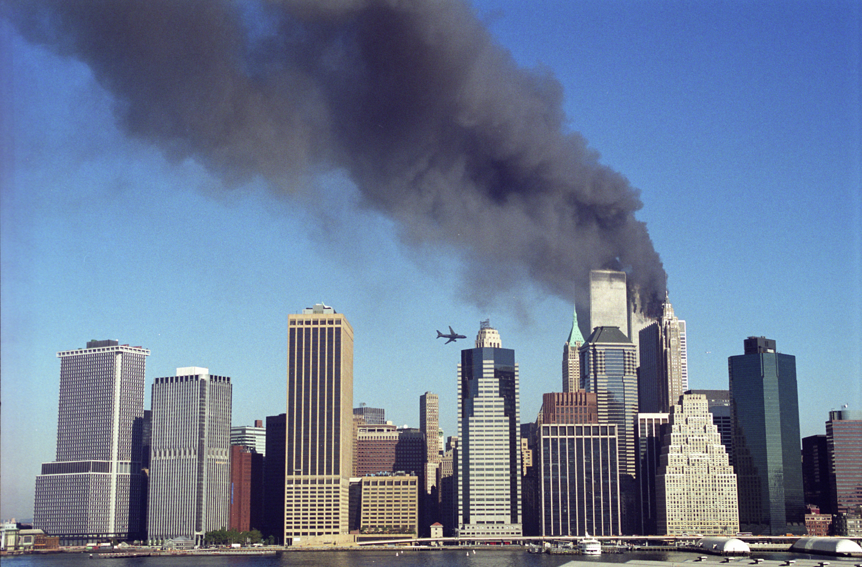 49+] 911 Twin Towers Wallpaper - WallpaperSafari