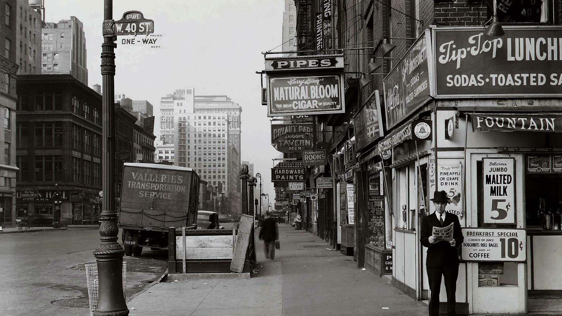 Old Town Street Black And White Wallpaper Image