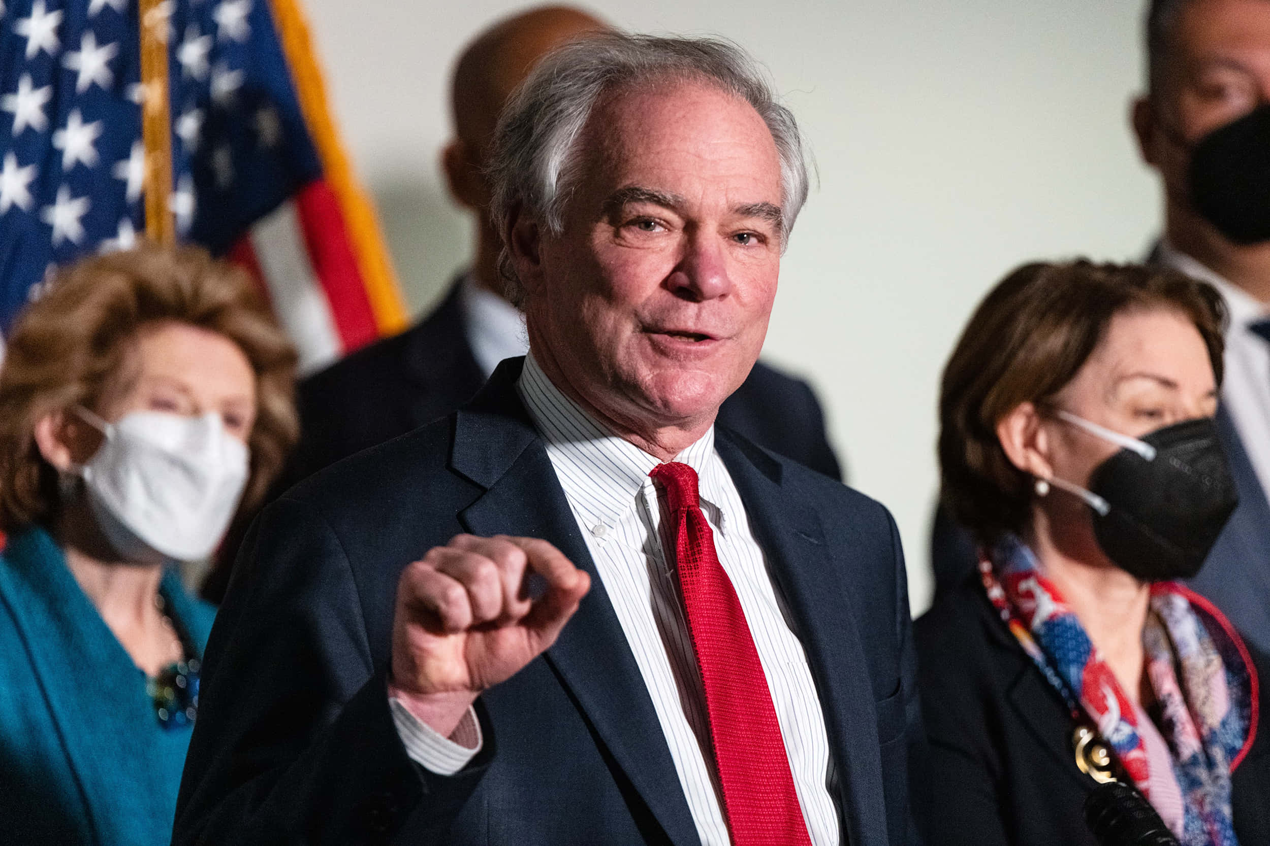 Tim Kaine Pointing Wallpaper