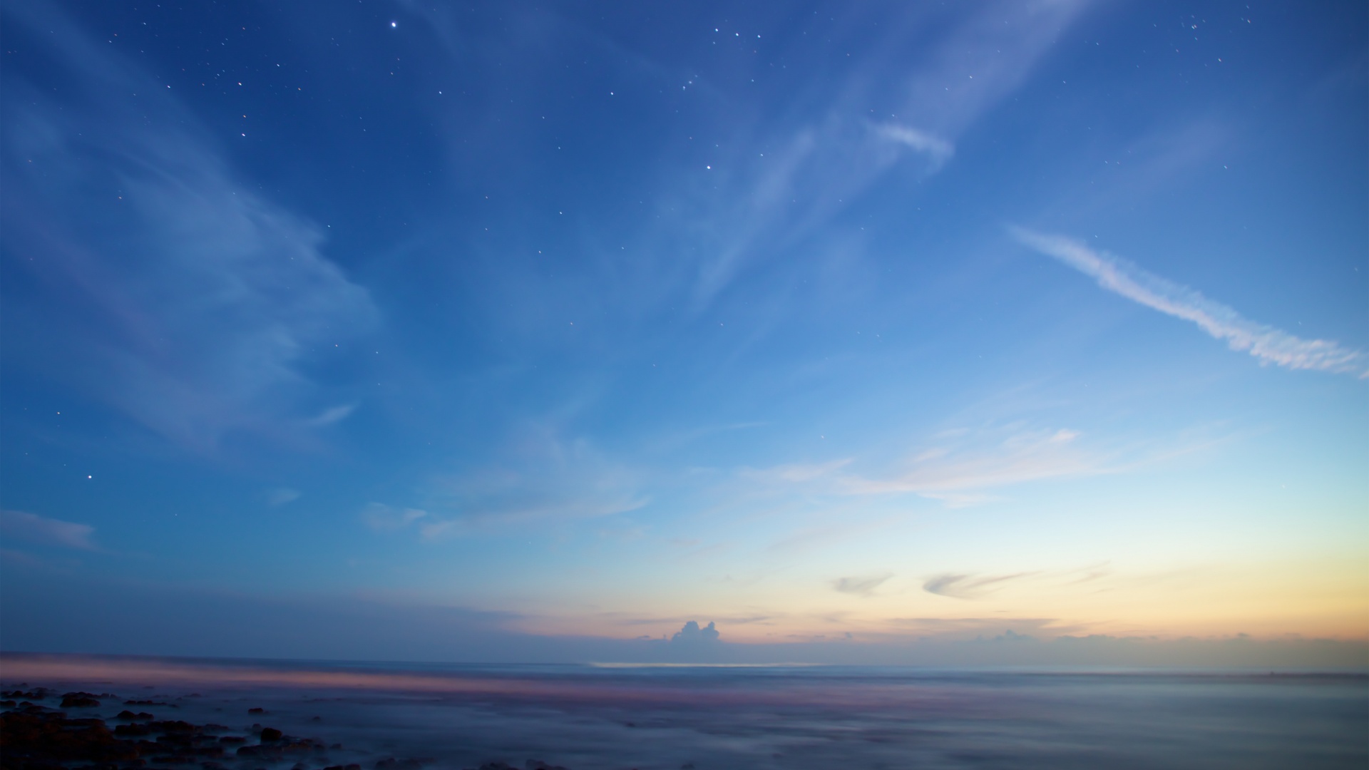 Clear Blue Sky Background HD Wallpaper