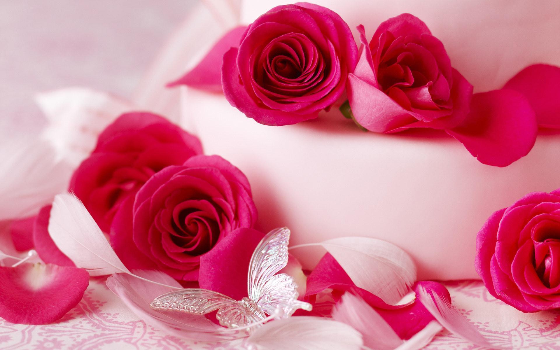 Romantic Roses Wallpaper