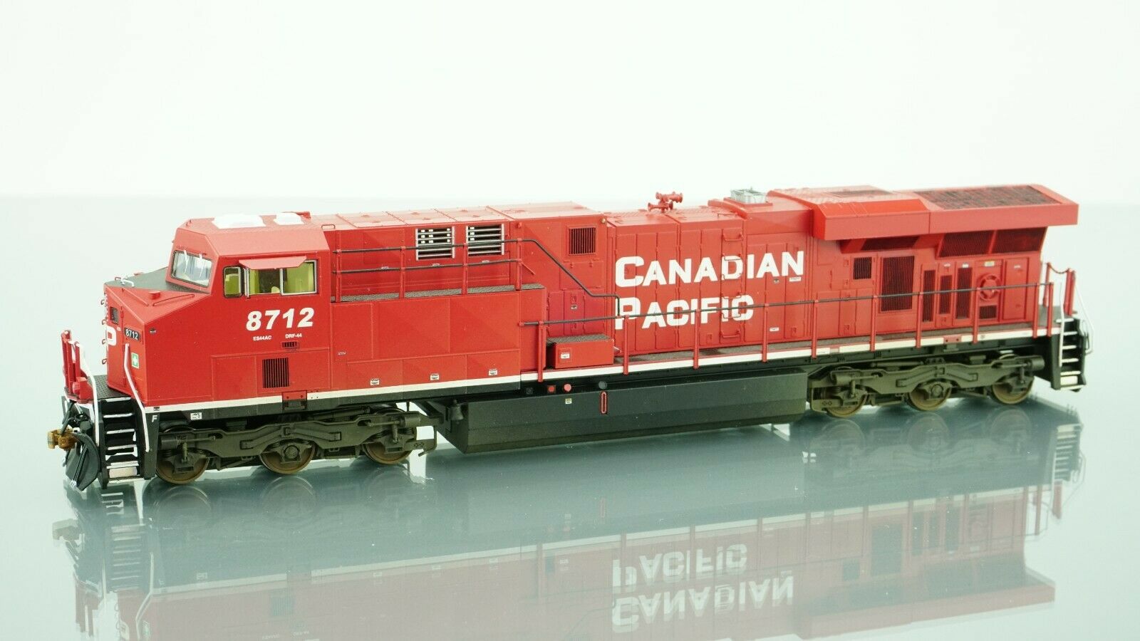 Ho Scale Intermountain Canadian Pacific Es44ac