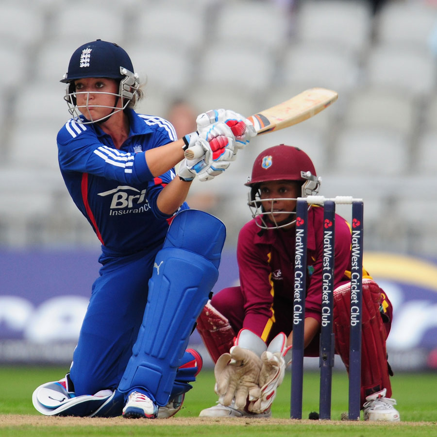 Sarah Taylor Reverse Sweeps During An Impressive Innings Photo