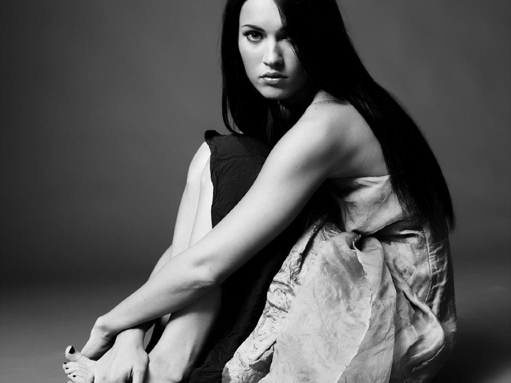 Beautiful Megan Fox In Black And White Wallpaper