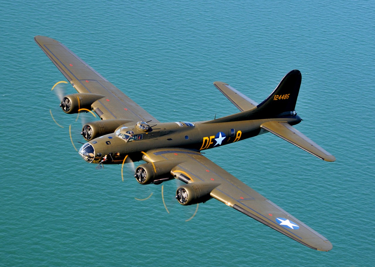 b17 Flying Fortress Wallpaper