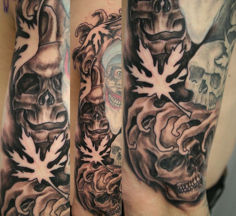 dark tattoo  smoke and skull by Raphael Barros TattooNOW
