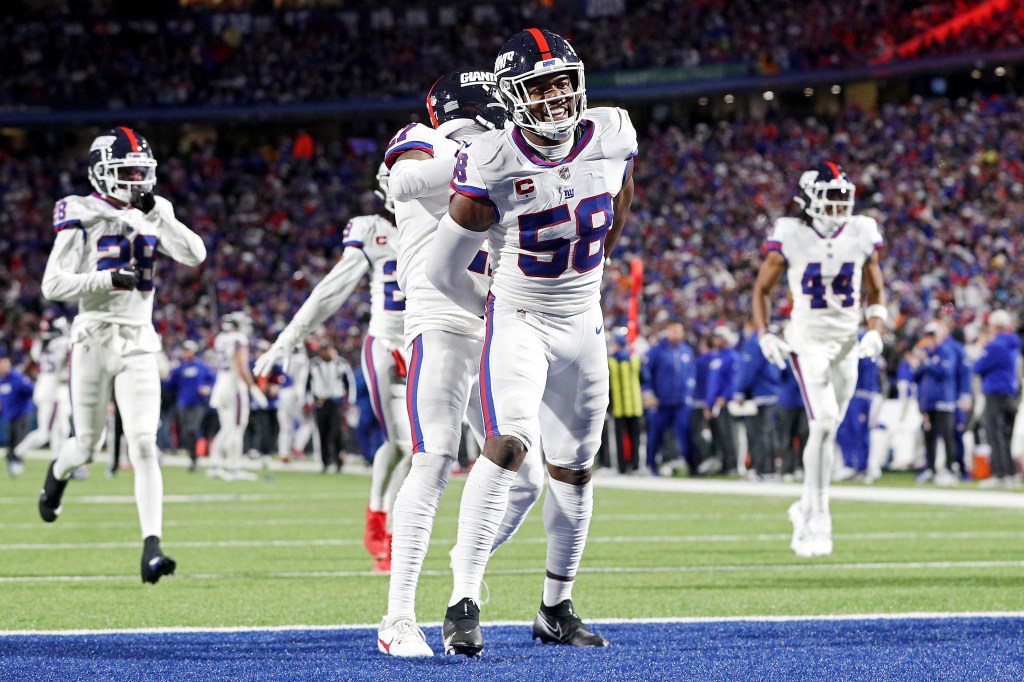 Bobby Okereke Emerging As Big Defensive Force For Giants Wallpaper