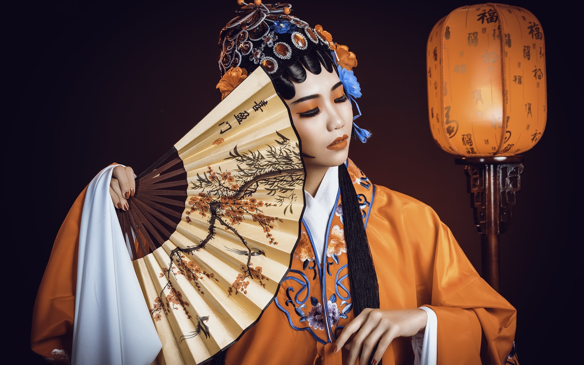 Wallpaper Chinese girl Peking Opera Dress Up culture 1920x1200