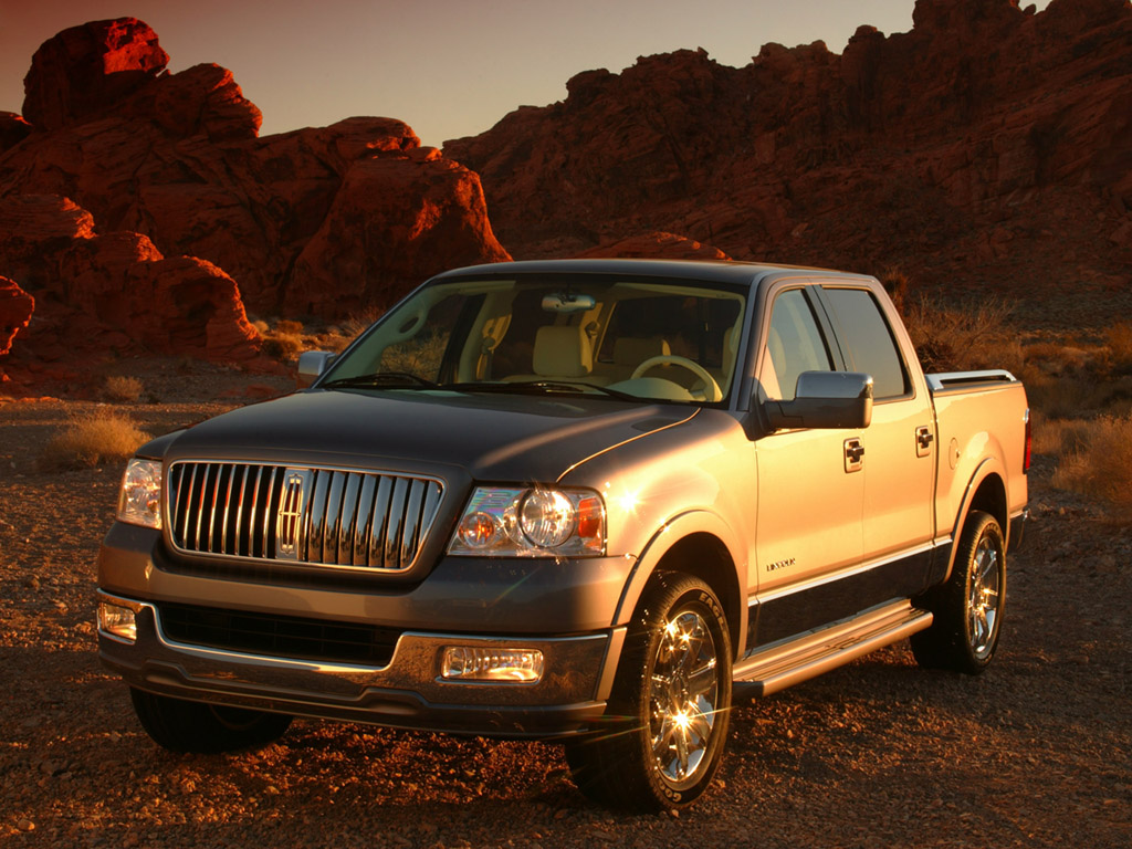 Lincoln Mark Lt Front Angle Sunset