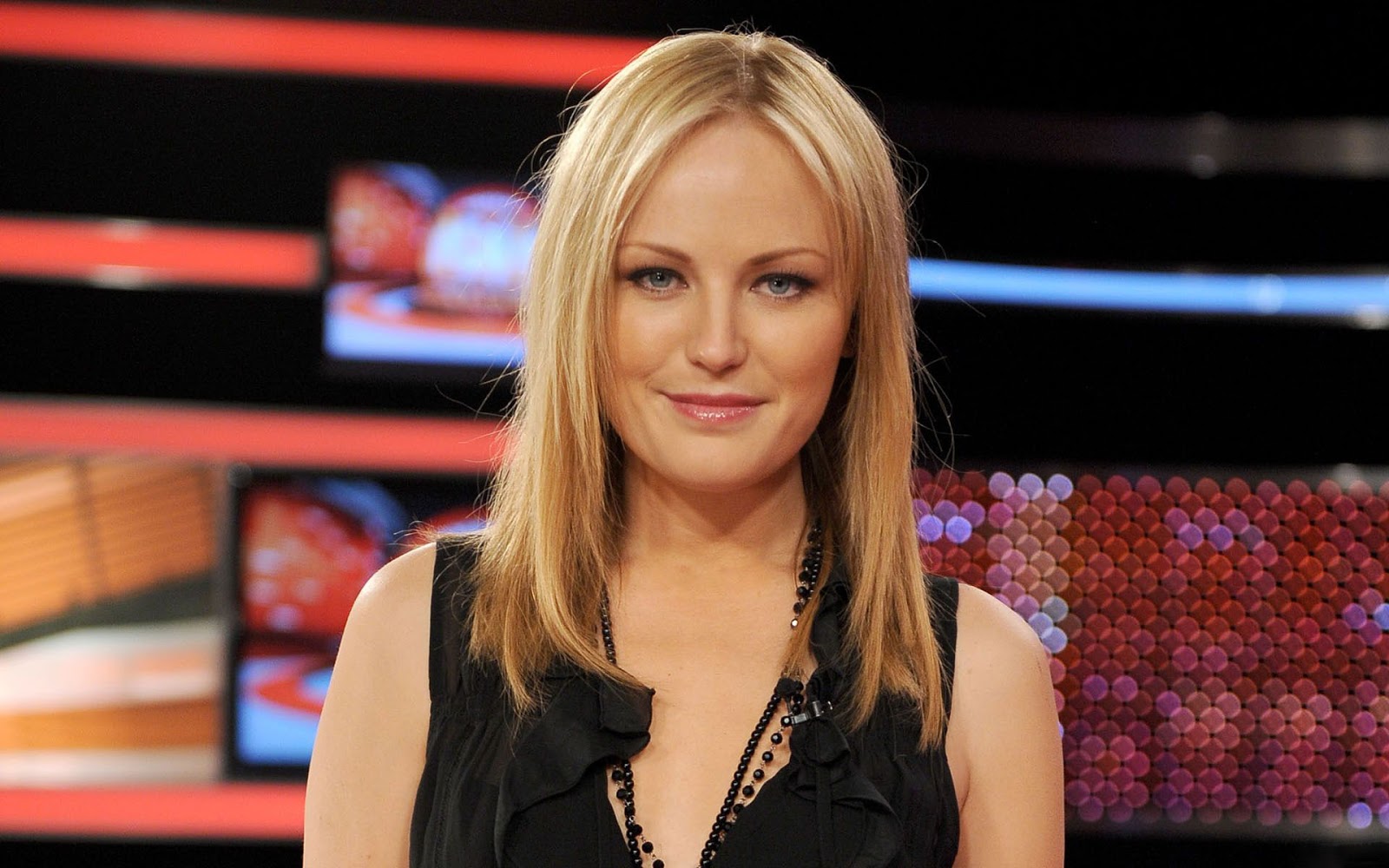 Actresses HD Wallpaper